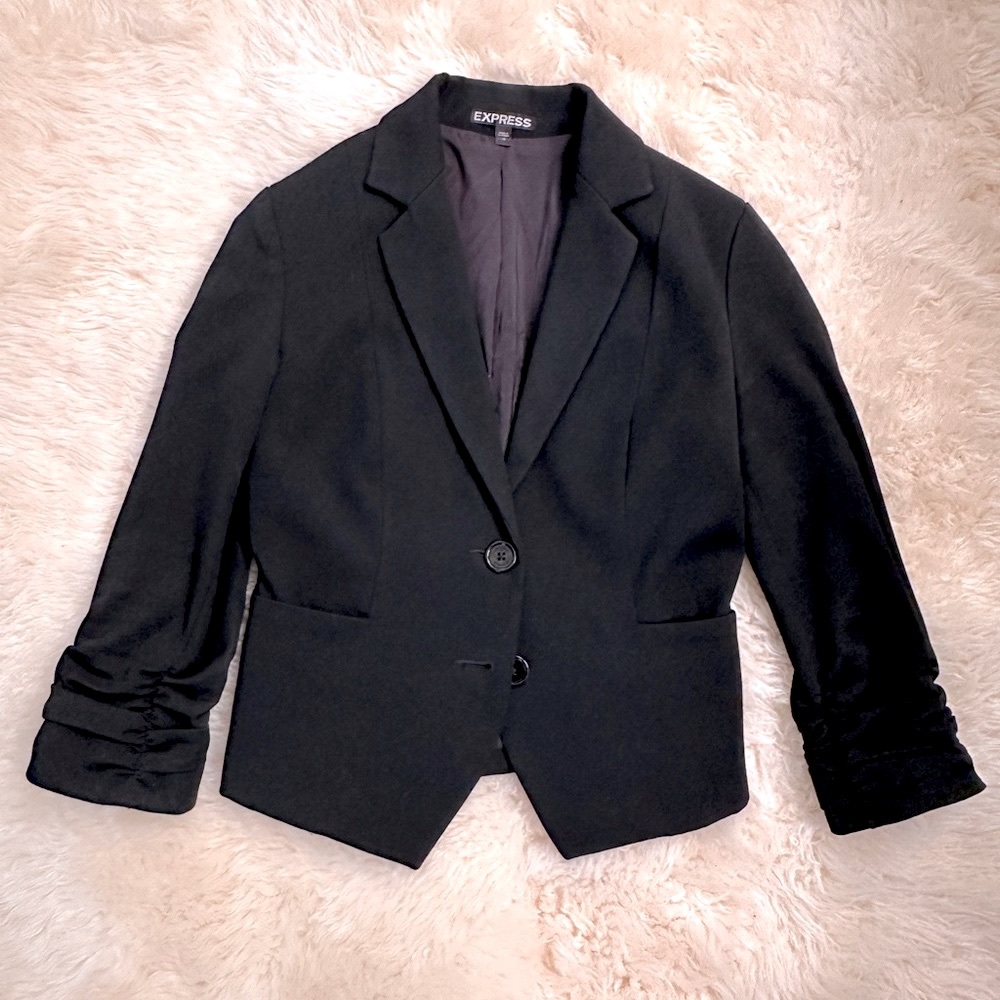 Express Editor Ruched Sleeve Blazer. Also have matching skirt (sold seperatly)!